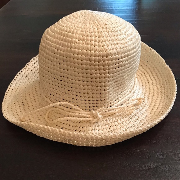 The Scala Collection Accessories - NWOT The Scala Collection Sun Hat